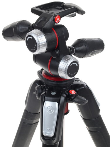 Купить Штатив Manfrotto MK055XPRO3-3W черный  1136410. Характеристики, отзывы и цены в Донецке