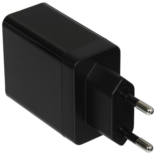 Купить Сетевое зарядное устройство QUMO Energy Light черный  5616887. Характеристики, отзывы и цены в Донецке