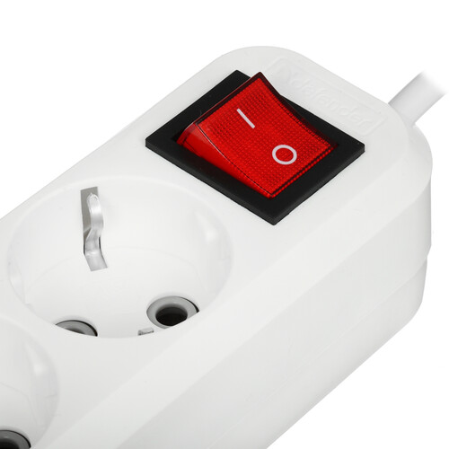 Купить Удлинитель Defender L330 белый  9231098. Характеристики, отзывы и цены в Донецке