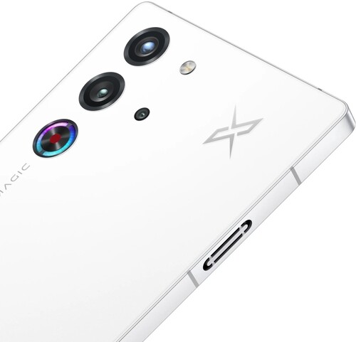 Купить 6.85" Смартфон Nubia Red Magic 10 Pro 256 ГБ белый  5630567. Характеристики, отзывы и цены в Донецке