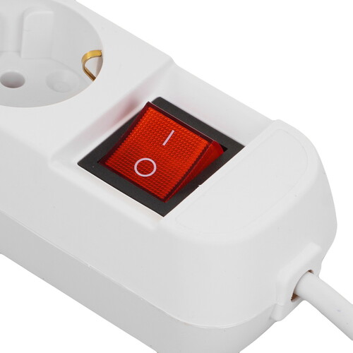 Купить Удлинитель Cadena CDM U3es-3x0.75-5m-W белый  9188083. Характеристики, отзывы и цены в Донецке