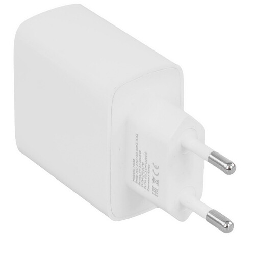 Купить Сетевое зарядное устройство More Choice NC61 белый  9184653. Характеристики, отзывы и цены в Донецке