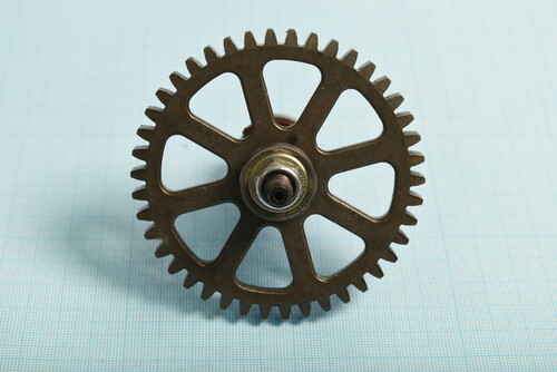 Купить Шестерняя ведомая (В сборе) для электрической цепной пилы FinePower CSE1816  5210001. Характеристики, отзывы и цены в Донецке