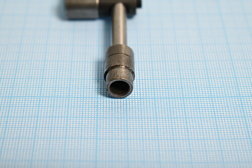 Купить Иглодержатель для оверлока DEXP SM-L1300  9010779. Характеристики, отзывы и цены в Донецке