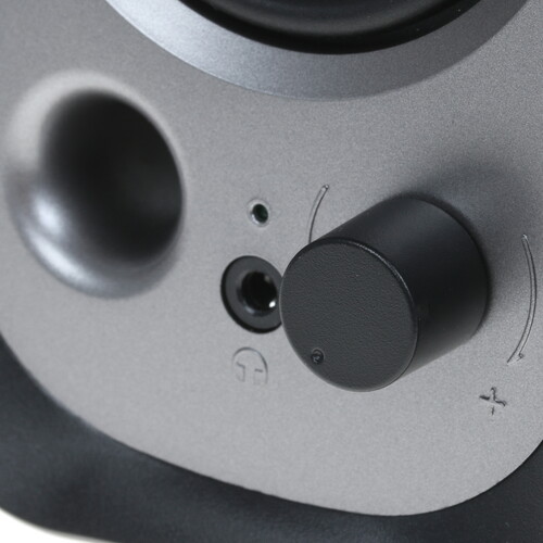 Купить Колонки Edifier R12U черный  1148326. Характеристики, отзывы и цены в Донецке