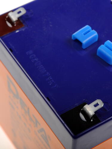 Купить Аккумуляторная батарея для ИБП Delta HR 12-4.5  0150948. Характеристики, отзывы и цены в Донецке