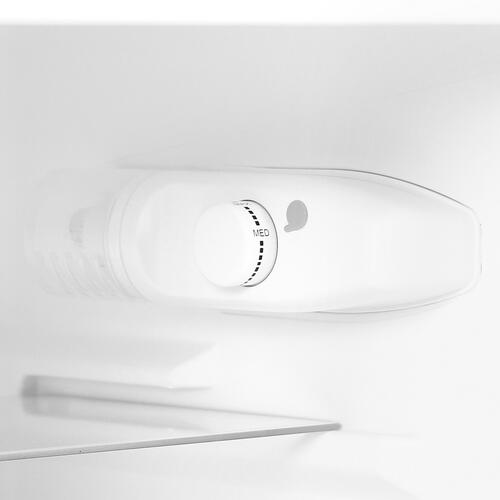 Купить Холодильник компактный   Centek CT-1704 белый  8157894. Характеристики, отзывы и цены в Донецке