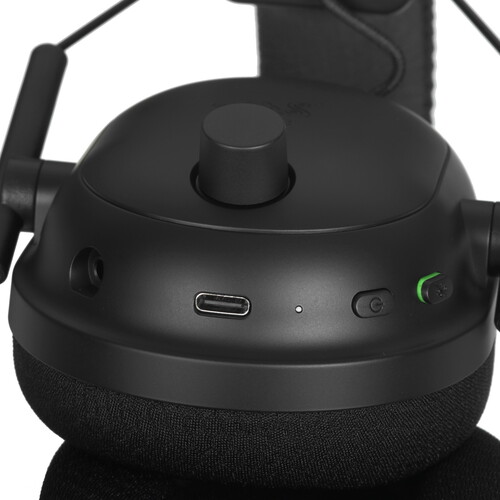 Купить Беспроводные наушники Razer BlackShark V2 Pro черный 2024  5483376. Характеристики, отзывы и цены в Донецке