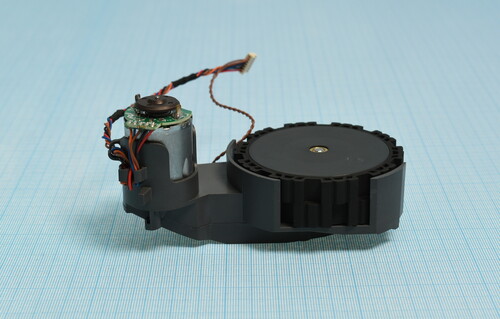 Купить Двигатель (В сборе с колесом L) для пылесоса-робота Roborock Q8 Max  9156593. Характеристики, отзывы и цены в Донецке