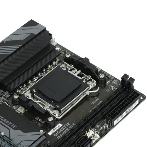 Купить Материнская плата GIGABYTE B650I AX  5630835. Характеристики, отзывы и цены в Донецке