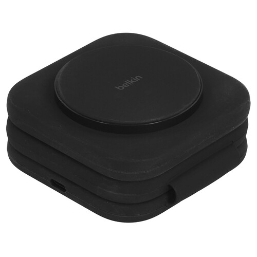 Купить Беспроводное зарядное устройство Belkin 3-in-1 Magnetic Wireless Charging Travel Pad with Qi2 черный  5637436. Характеристики, отзывы и цены в Донецке