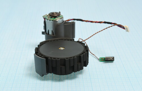 Купить Двигатель (В сборе с колесом L) для пылесоса-робота Roborock Q8 Max  9156593. Характеристики, отзывы и цены в Донецке