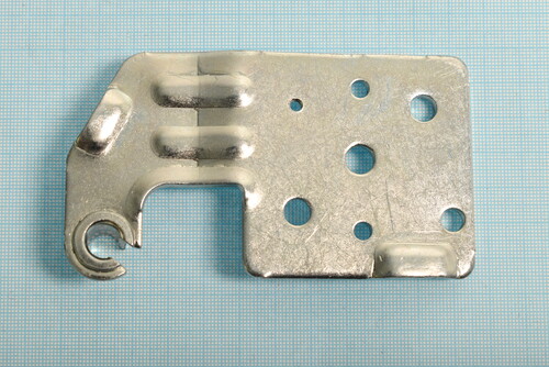 Купить Петля дверцы (Верхняя R) для холодильника DEXP RF-MN450DMA (Metal) [N/A]  9118088. Характеристики, отзывы и цены в Донецке