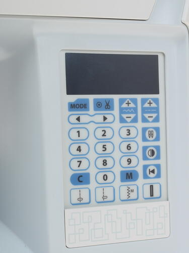 Купить Швейная машина Janome Skyline S3  1213268. Характеристики, отзывы и цены в Донецке