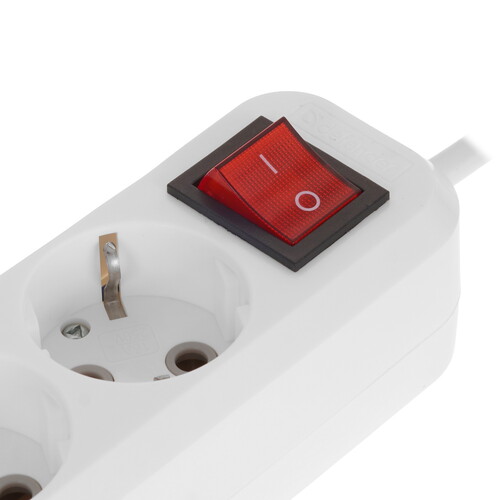 Купить Удлинитель Defender L330 белый  9231101. Характеристики, отзывы и цены в Донецке