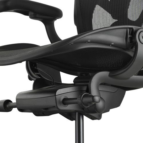 Купить Компьютерное кресло Herman Miller Aeron C Large черный  9338838. Характеристики, отзывы и цены в Донецке