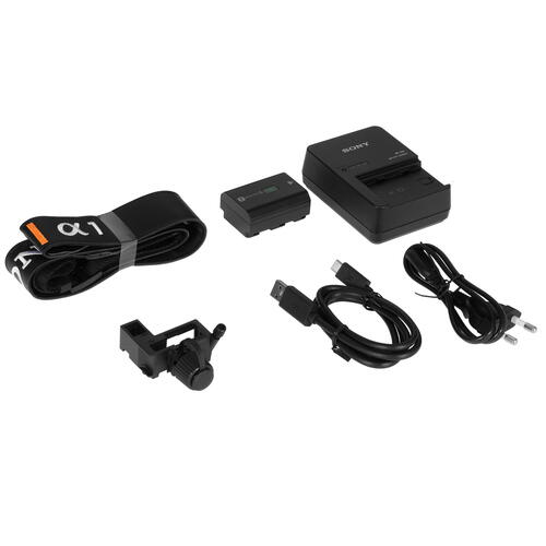 Купить Беззеркальный фотоаппарат Sony Alpha A1 (ILCE-1) Body черный  5072681. Характеристики, отзывы и цены в Донецке