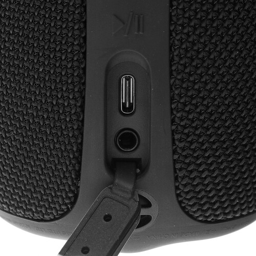 Купить Портативная колонка Creative Muvo Play, черный  1388403. Характеристики, отзывы и цены в Донецке