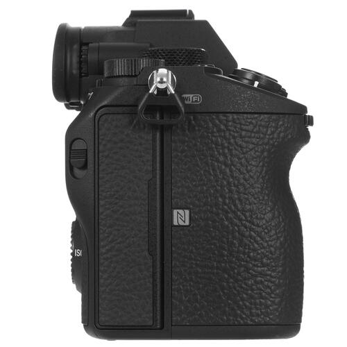 Купить Беззеркальный фотоаппарат Sony Alpha 7 III (ILCE-7M3) Body черный  5066245. Характеристики, отзывы и цены в Донецке