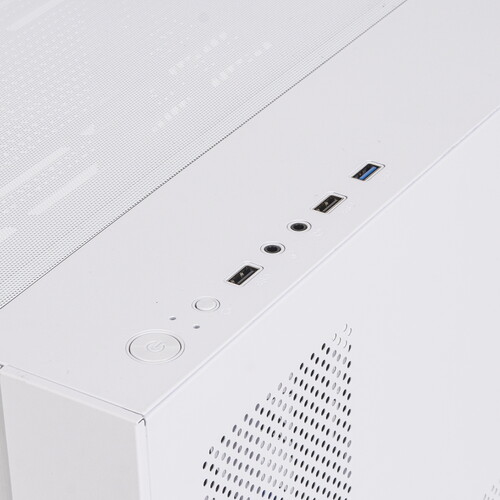 Купить Корпус GiNZZU V420  белый  9230047. Характеристики, отзывы и цены в Донецке