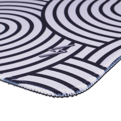 Купить Коврик CM х игроман Curve XL (XL) разноцветный  9205626. Характеристики, отзывы и цены в Донецке