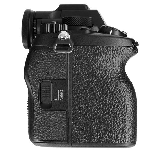 Купить Беззеркальный фотоаппарат Sony Alpha 7R V (ILCE-7RM5) Body черный  5408399. Характеристики, отзывы и цены в Донецке