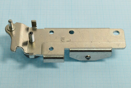 Купить Петля дверцы (Нижняя L) для холодильника DEXP RF-MN622DMA (Metal)  9118068. Характеристики, отзывы и цены в Донецке