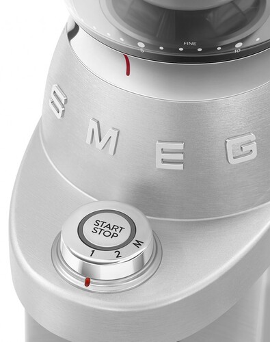 Купить Кофемолка электрическая Smeg CGF02SSEU серебристый  5642230. Характеристики, отзывы и цены в Донецке