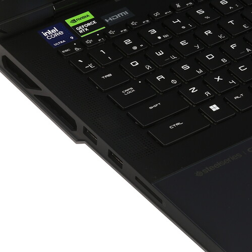Купить 18" Ноутбук MSI Titan 18 HX AI A2XWJG-076RU черный  5613301. Характеристики, отзывы и цены в Донецке