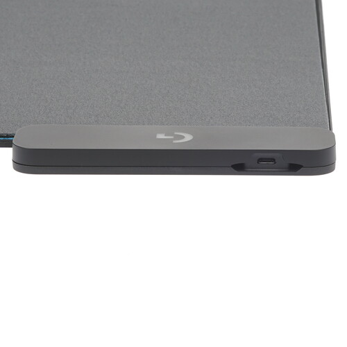 Купить Коврик Logitech Powerplay Wireless Charging  черный  1227614. Характеристики, отзывы и цены в Донецке