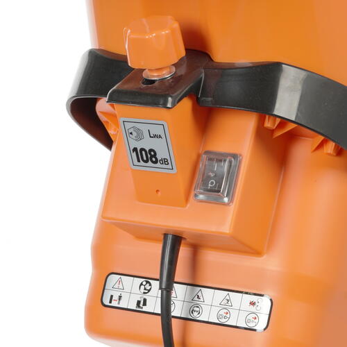 Купить Садовый измельчитель электрический Carver SH 2400E  1263304. Характеристики, отзывы и цены в Донецке