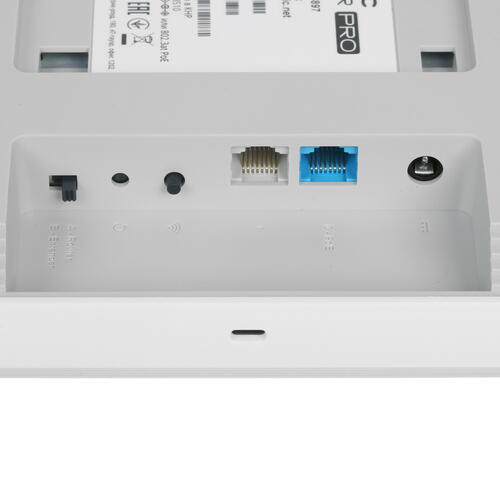 Купить Точка доступа Keenetic Voyager Pro  5005445. Характеристики, отзывы и цены в Донецке