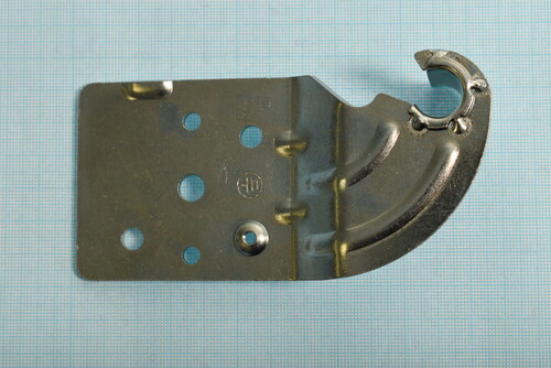 Купить Петля дверцы (Верхняя R) для холодильника DEXP SBS510M (Silver)  9044193. Характеристики, отзывы и цены в Донецке