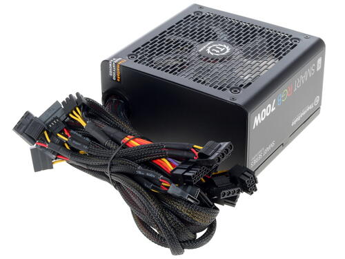 Купить Блок питания Thermaltake Smart RGB 700W [PS-SPR-0700NHSAWE-1] черный  1187989. Характеристики, отзывы и цены в Донецке