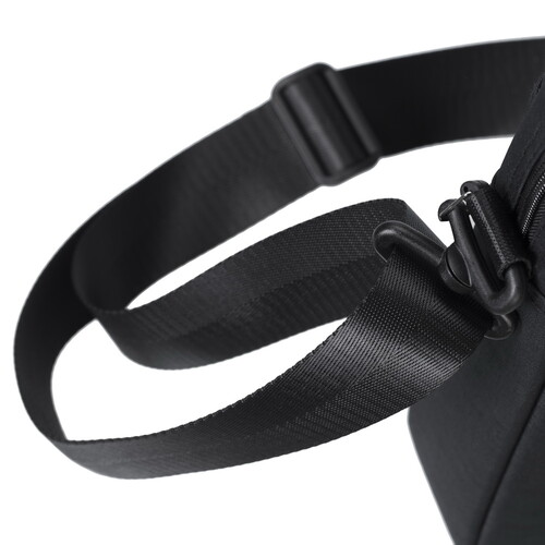 Купить 15.6" Сумка RivaCase Biscayne 8335  8129496. Характеристики, отзывы и цены в Донецке