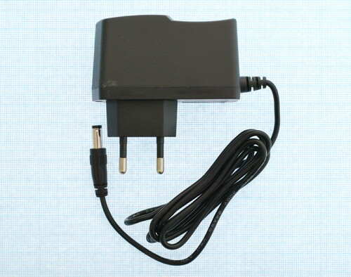 Купить Адаптер питания (Fiero) 9V - 1.5A [DC-out: D=5.5mm_d=2.5mm_L=12.5mm] (Black)  5430766. Характеристики, отзывы и цены в Донецке