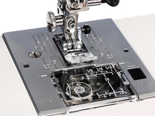 Купить Швейная машина Janome 7524A  6610261. Характеристики, отзывы и цены в Донецке