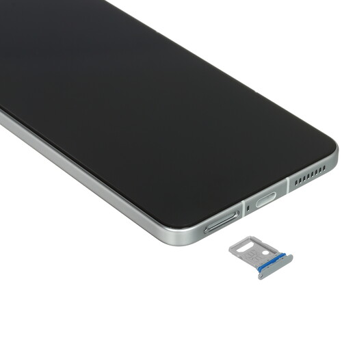 Купить 6.82" Смартфон Vivo iQOO 13 512 ГБ серый  5632973. Характеристики, отзывы и цены в Донецке