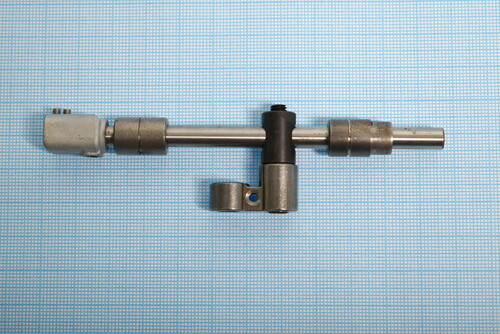 Купить Иглодержатель для оверлока DEXP SM-L1300  9010779. Характеристики, отзывы и цены в Донецке