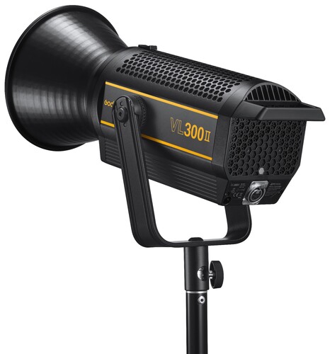 Купить Осветитель Godox VL300II  9156373. Характеристики, отзывы и цены в Донецке