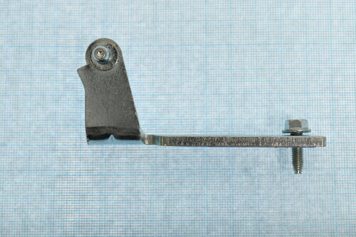 Купить Петля дверцы (Средняя) для холодильника DEXP RF-TD240MA (Silver)  4412221. Характеристики, отзывы и цены в Донецке