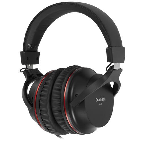 Купить Комплект для звукозаписи Focusrite Scarlett Solo Studio G4  5448214. Характеристики, отзывы и цены в Донецке