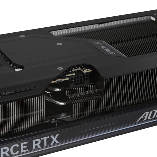 Купить Видеокарта GIGABYTE GeForce RTX 5070 AORUS MASTER  5613394. Характеристики, отзывы и цены в Донецке