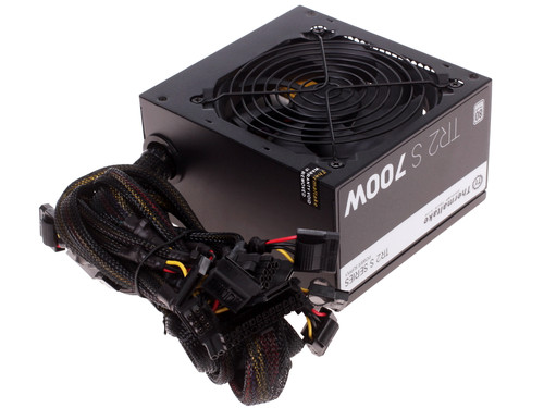 Купить Блок питания Thermaltake TR2 S 700W [TRS-0700P-2] черный  1039733. Характеристики, отзывы и цены в Донецке
