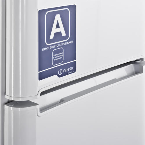 Купить Холодильник с морозильником  Indesit TIA 16 белый  1001197. Характеристики, отзывы и цены в Донецке