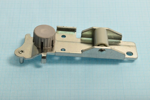 Купить Петля дверцы (Нижняя L) для холодильника DEXP RF-MN622DMA (Metal)  9118068. Характеристики, отзывы и цены в Донецке