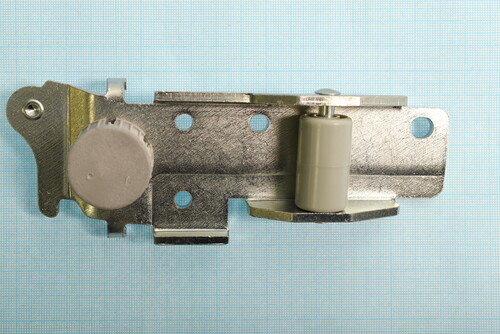 Купить Петля дверцы (Нижняя R) для холодильника DEXP RF-MN622DMA (Metal)  9118067. Характеристики, отзывы и цены в Донецке