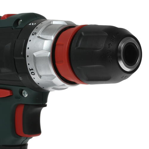 Купить Дрель-шуруповерт Metabo BS 18 L Quick CAS 18V  8104719. Характеристики, отзывы и цены в Донецке