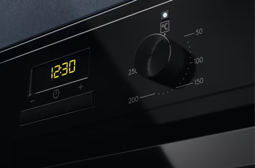 Купить Электрический духовой шкаф Electrolux EOH3C01BK черный  9144392. Характеристики, отзывы и цены в Донецке