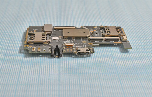 Купить Материнская плата для смартфона DEXP BL350 (SC7731E/1Gb/16Gb) [GS116-MB-V0.1-20191028]  1620255. Характеристики, отзывы и цены в Донецке